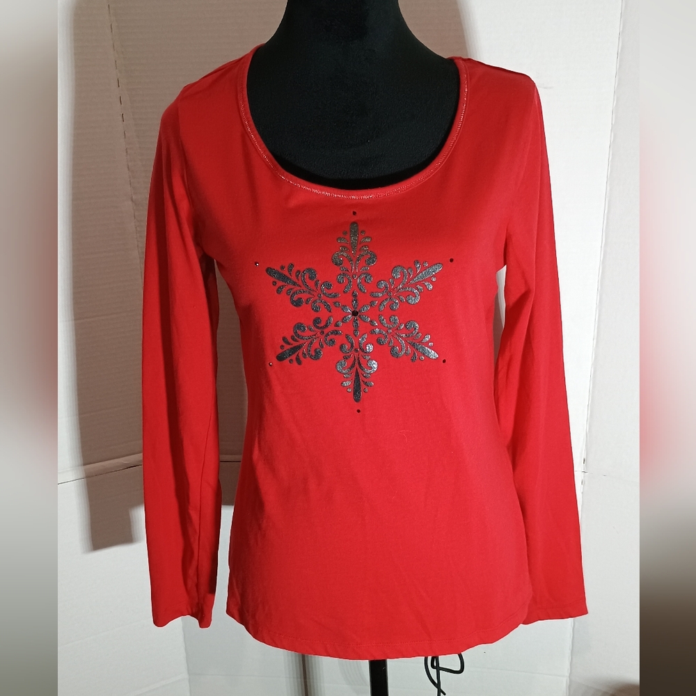 Be Yourself Red Long Sleeve Top with Silver Snowflake Design Size Medium
